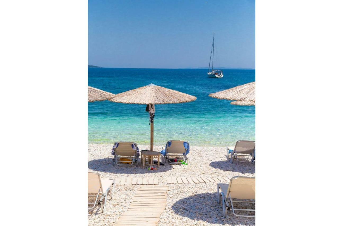 Villa Tassoula Isomata Exteriér fotografie