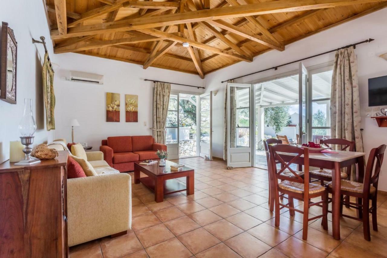 Villa Tassoula Isomata Exteriér fotografie