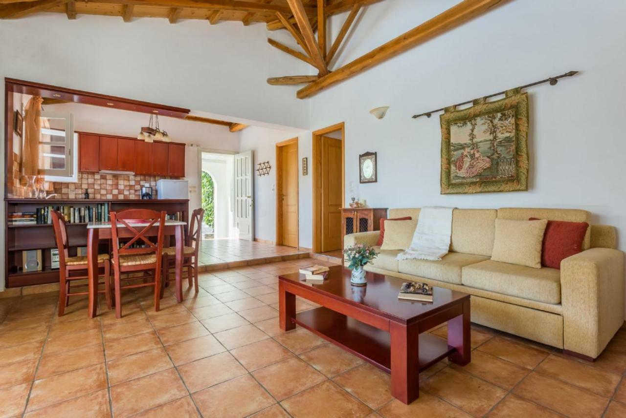 Villa Tassoula Isomata Exteriér fotografie
