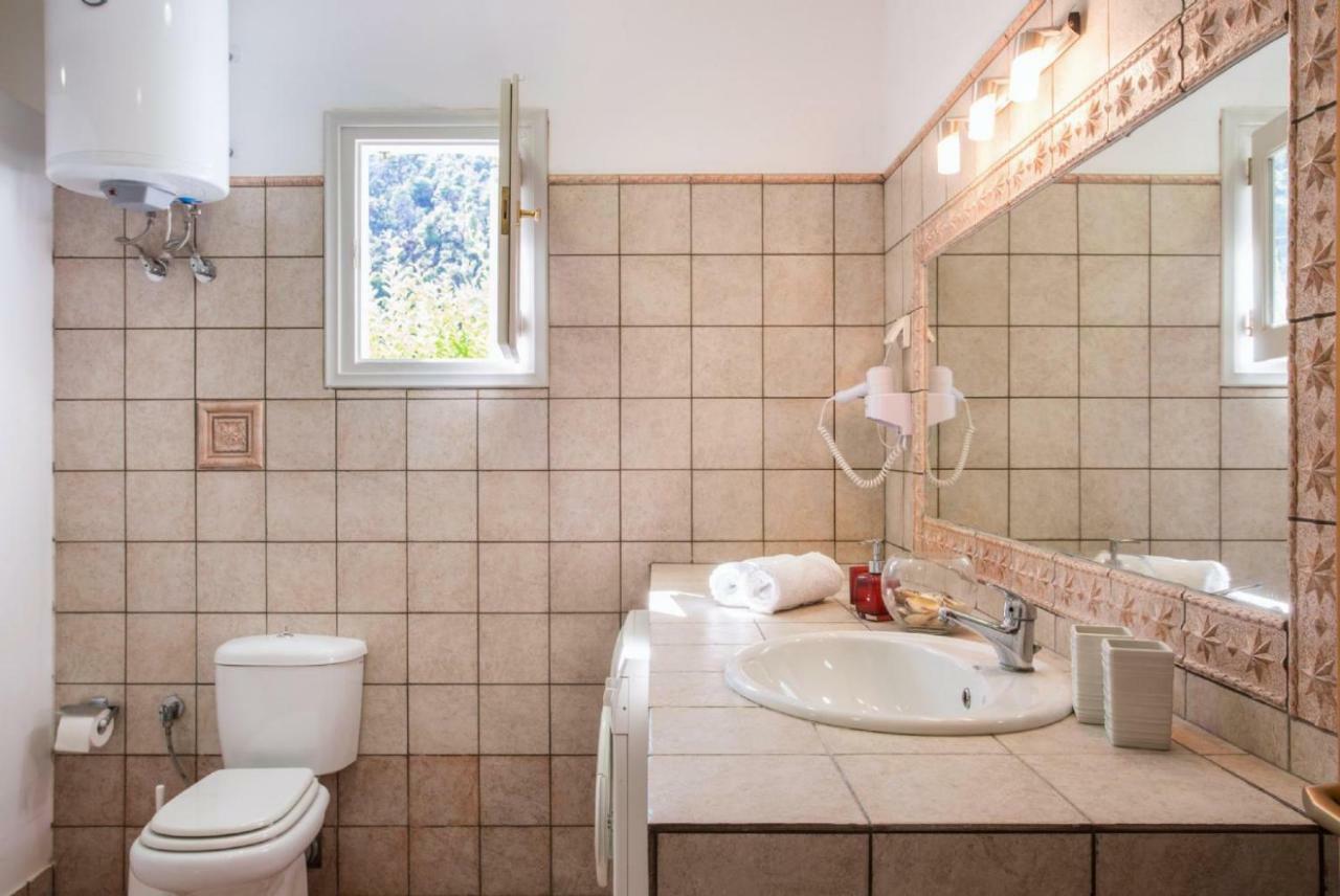 Villa Tassoula Isomata Exteriér fotografie