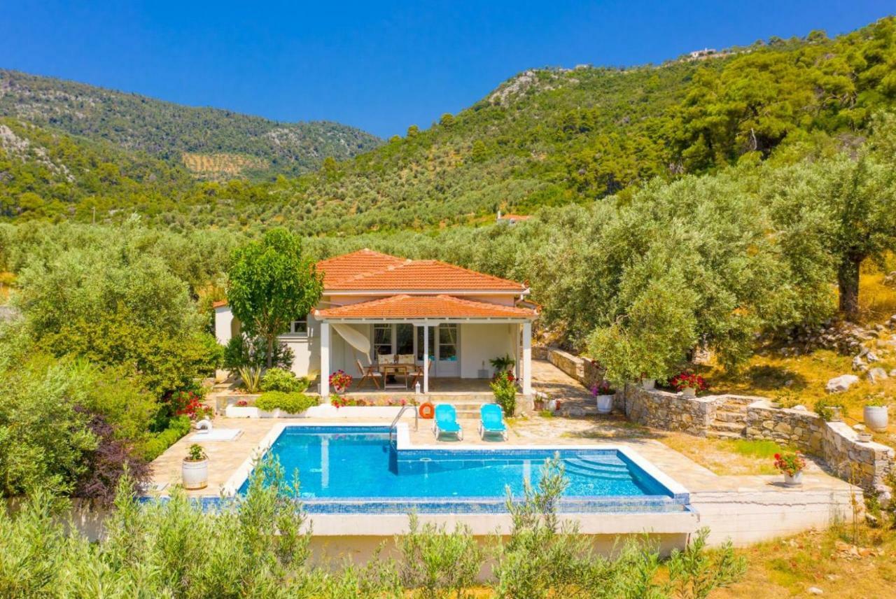 Villa Tassoula Isomata Exteriér fotografie
